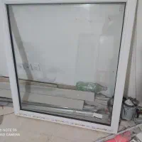 پنجره دوجداره سالم در حد نو