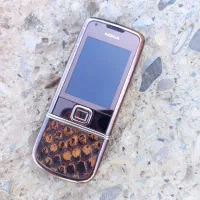 نوکیا Sapphire Arte 8800