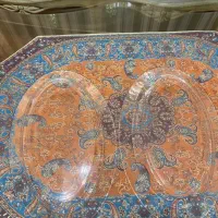 تعدادی ظرف و طروف آشپزخونه