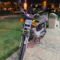 موتور 125نامی