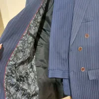 کت و شلوار|لباس|رباط‌کریم, رباط‌کریم|دیوار