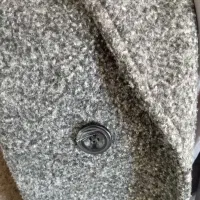 پالتوکتی خاکستری رنگ|لباس|قوچان, |دیوار