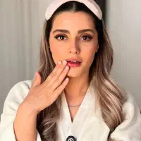 مدل خانوم برای تولید محتوا