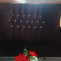 یک عدد مبل دو نفره