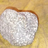 شهاب سنگ|کلکسیون اشیاء عتیقه|رباطکریم, آدران|دیوار