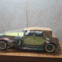 اتومبیل تزئینی آکبند