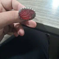 انگشتر عقیق رگه خون دار