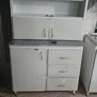 سه عدد کابینت