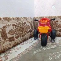 سه چرخه کودک|اسباب‌بازی بچه|فولادشهر, فولادشهر|دیوار