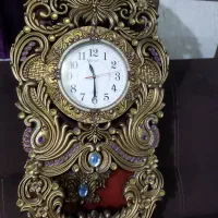 ساعت دیواری زیبا و دقیق