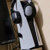 PS5دیسک خور(اروپا)همراه با یک دسته و بازی اورجینال