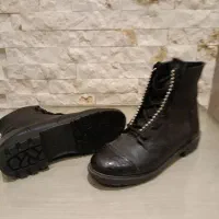 پوتین دخترانه|کیف، کفش، کمربند|میانه, |دیوار