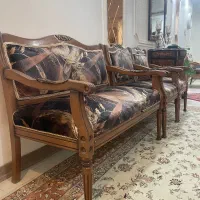 فروش یک دست مبل ۶ نفره کلاسیک خارجی