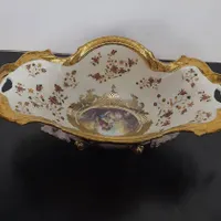 ظروف گل برجسته|ظروف سرو و پذیرایی|شاهین‌شهر, شهرک گلدیس|دیوار