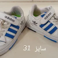 کفش و صندل بچه گانه تمیز و مرتب