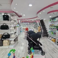 فروشندگی سیسمونی و پوشاک کودک