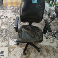 صندلی و میز