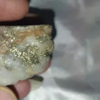 سنگ بزرگ رگه دار طلا کلکسیونی