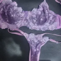 ست لباس زیر زنانه