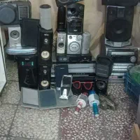 تعدادی لوازم صوتی تصویری...