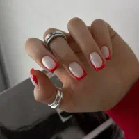 خدمات ویژه کاشت ناخن