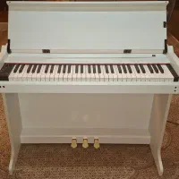 پیانو برگمولر و گیتار رویال