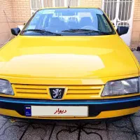 تاکسی پژو ۴۰۵ در حد