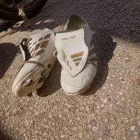 فروش کفش استوک و دستکش دروازه بانی|تجهیزات ورزشی|محمودآباد, |دیوار