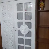 کمد نوجوان و کودک