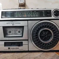 تعدادی رادیو قوی و قدیمی