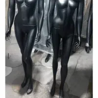 مانکن ویترینی زن مشکی