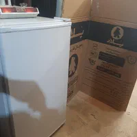 پلار ۷ فوت یخچال فریزر کوچک موتورخارجی (۶ ماه کار)|یخچال و فریزر|تهران, جنت‌آباد شمالی|دیوار