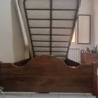 تخت یک ونیم نفره