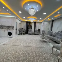 فروش یک طبقه از ۳ طبقه/ ۳ خواب / باحیاط خلوت