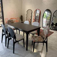 غذاخوری و صندلی