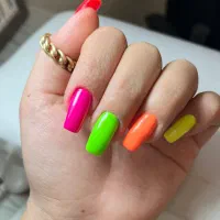 کاشت ناخن تا آخر هفته 380