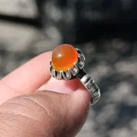 عقیق کهنه سنگ ذات دار