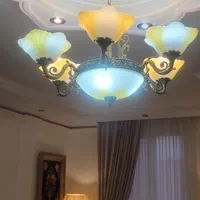لوستر شش شاخه کم‌کارکرد ، یک تَرَک، قیمت ویژه|لوستر و چراغ آویز|دماوند, دماوند|دیوار
