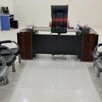 میز وصندلی مدیریت