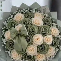 رز روبانی .در رنگبندی های مختلط