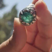انگشتر نقره زمرد
