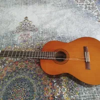 گیتار یاماها c40