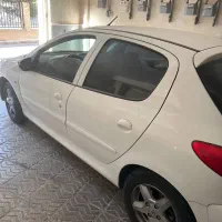 پژو ۲۰۷ اتوماتیک مدل ۹۸|خودرو سواری و وانت|قم, زنبیل آباد|دیوار
