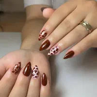 تخفیف  ویژه  کاشت ناخن برا شب یلدا زمان محدود|خدمات آرایشگری و زیبایی|اردبیل, |دیوار