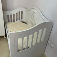 تخت کاناپه ای و تشک کودک