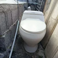 توالت فرنگی و روشویی