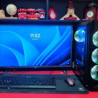 کیس گیمنگ با مانیتور و تهجیزات