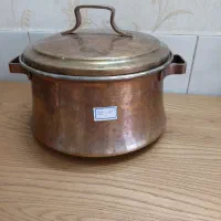قابلمه و ماهیتابه مسی|ظروف پخت‌وپز|اصفهان, شیخ اشراق|دیوار