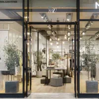 ۸۳متر/ بر ۶/ ارتفاع ۶ /بالکن 34 متری