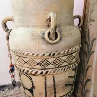 خمره وگلدان